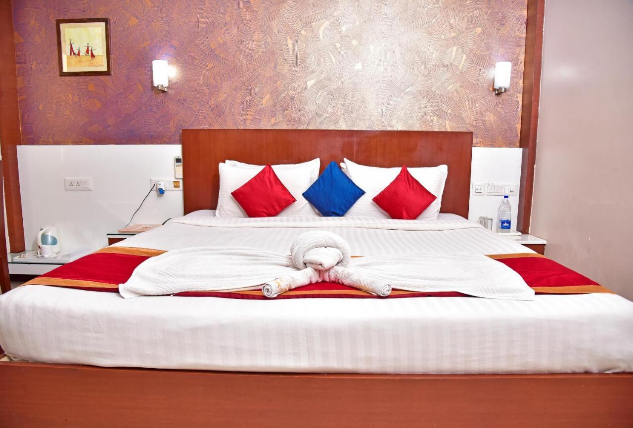 Hotel Amit International Bhilai Extérieur photo